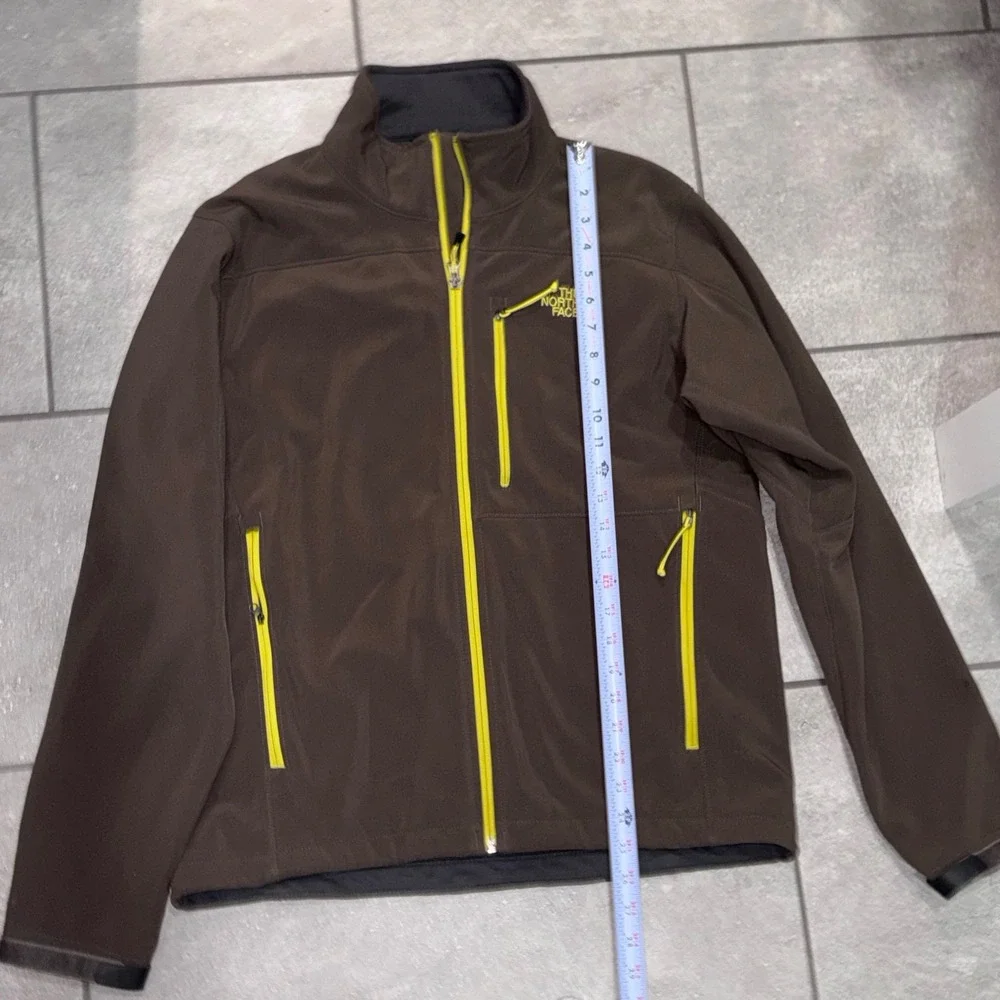 The North Face Apex Bionic Jacket Mens M  Brown Yellow Softshell Fall Winter